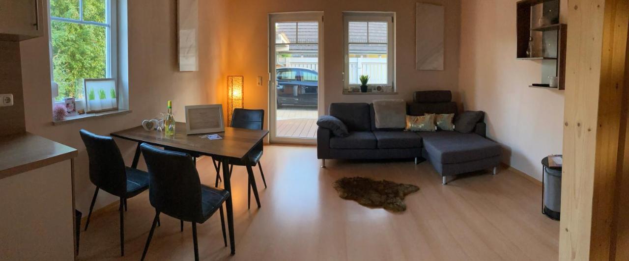 Villa Toskana Wohnung 1 Wackersdorf Bagian luar foto